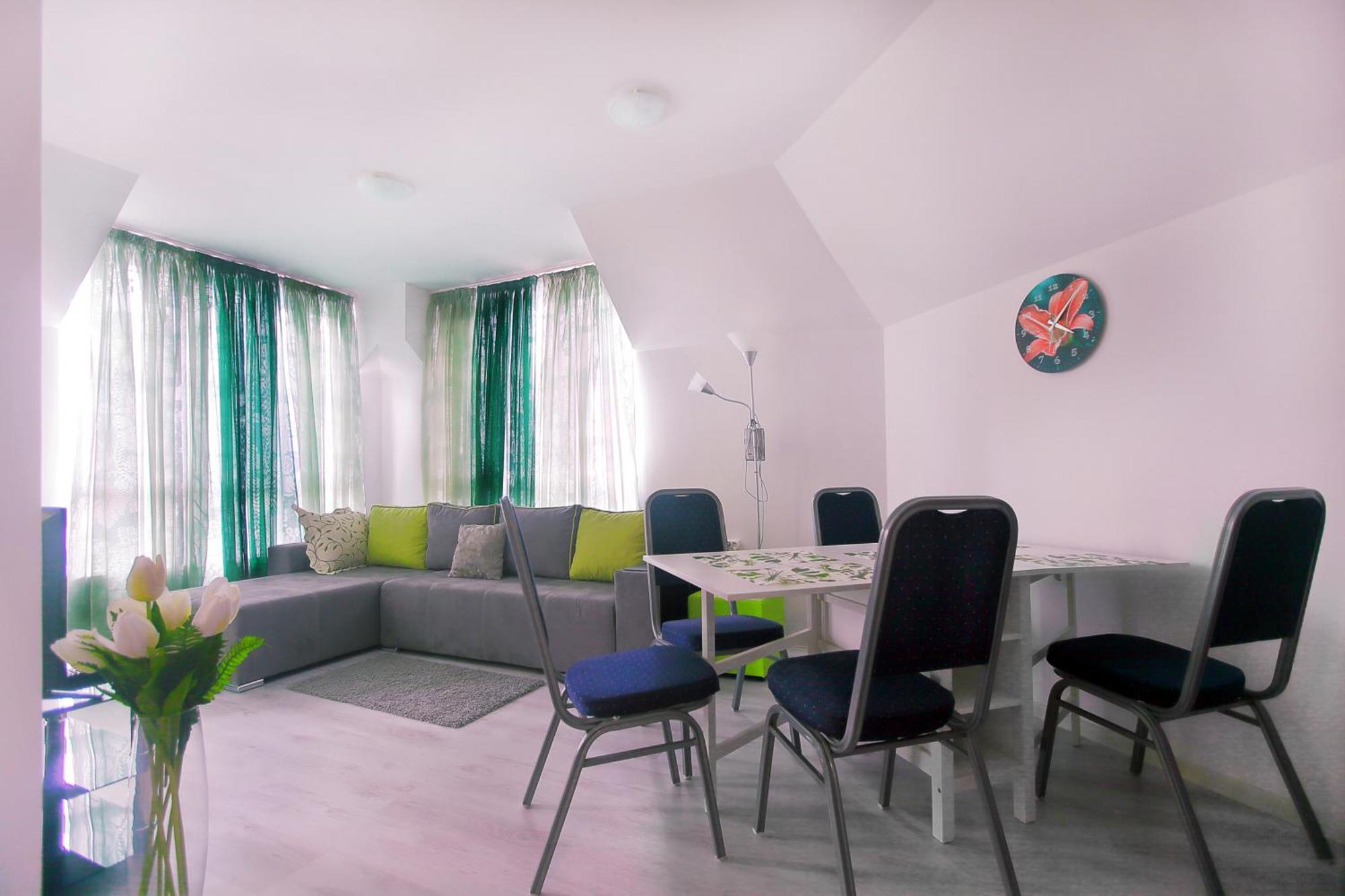 Private Apartment With Parking And Pool Balchik Exterior photo